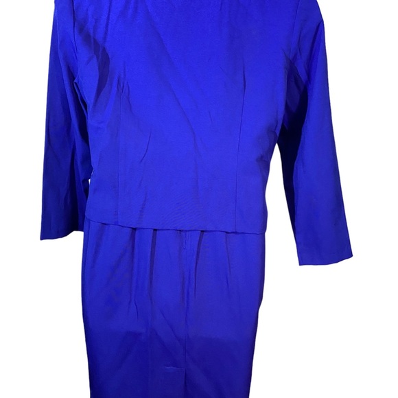 Lady suit size 12 - Picture 3 of 5